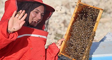 22 yaşında diplomasını aldı, 250 kovanla başladığı arıcılıkta bine ulaştı
