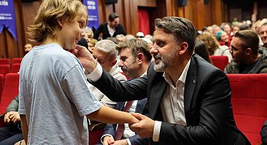 'Seçer Pare' Bursalı sanatseverlerle buluştu