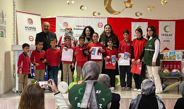 'Yiğido Dede' çocukların yüzünü güldürdü