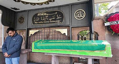 9 ay önce emekli oldu, kalp krizi hayattan kopardı: Ruhi Öğretmen son yolculuğuna uğurlandı