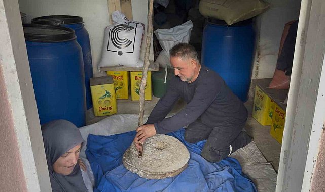 90 yıllık geleneği taş değirmende yaşatıyorlar