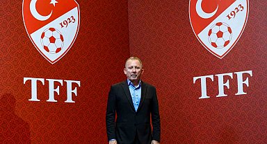 A Milli Futbol Takımı Teknik Direktörü Sergen Yalçın: "Halkımızın milli takımın peşinde tekrar koşmasını sağlayacağız"