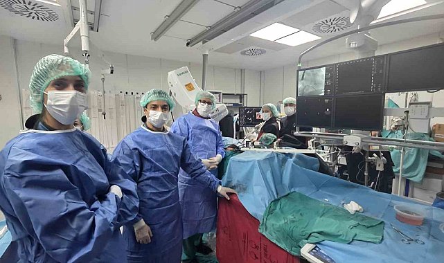 Açık kalp ameliyatına gerek kalmadan mitral kapak onarımı gerçekleştirildi