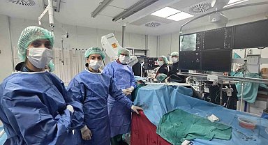 Açık kalp ameliyatına gerek kalmadan mitral kapak onarımı gerçekleştirildi