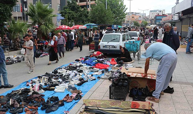 Adana'da bit pazarı cazibesini koruyor