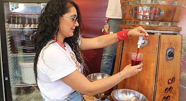 Adana'da "Lezzet Festivali" başladı: 3 gün damaklar şenlenecek