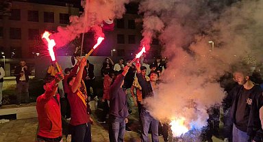 Adıyaman'da Galatasaray taraftarları derbi galibiyetini kutladı