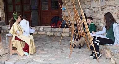 Afrodisias Antik Kenti çocuklar için açık hava atölyesine dönüştü