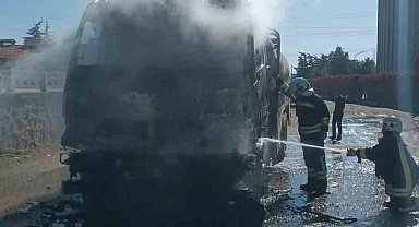 Afyonkarahisar'da boş yakıt tankeri yandı