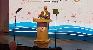 Aile ve Sosyal Hizmetler Bakanı Mahinur Özdemir Göktaş:" Ülkemizde 9 bin 327 koruyucu ailemizin yanında 11 bin 72 çocuğumuz büyüyor"