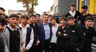 AK Parti İstanbul milletvekilleri Ataşehir, Bahçelievler ve Sarıyer'de vatandaşlarla buluştu