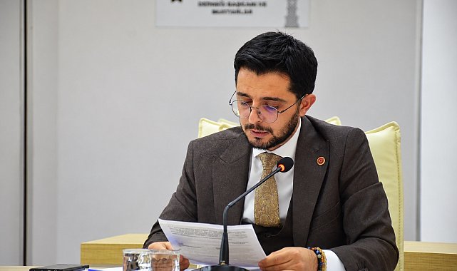 AK Parti sordu, "Çınarlar Mevkiindeki lağım kokusu ne zaman bitecek"