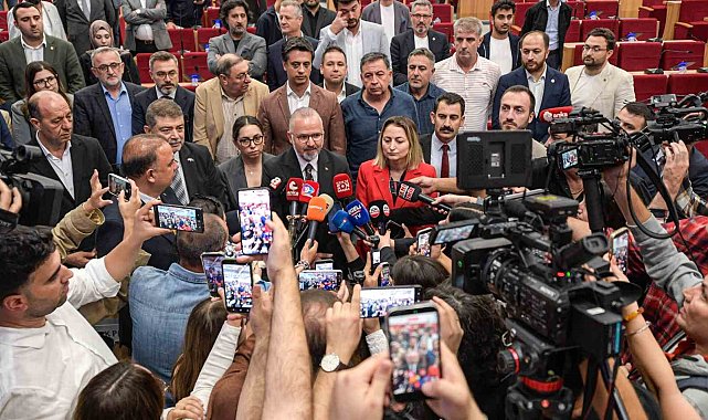 AK Partili Yıldız: "Tek gündemimiz İzmir'in sorunlarının çözümü"