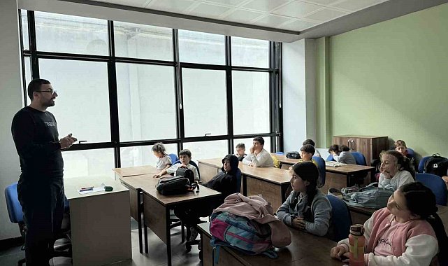 Akçakoca'da iki atölye öğrencilerle buluştu