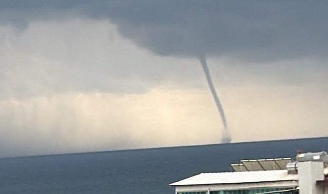 Akdeniz'de peş peşe hortumlar çıktı