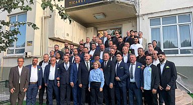 Akhisar Ticaret Borsası'nda Başkan Alhat güven tazeledi