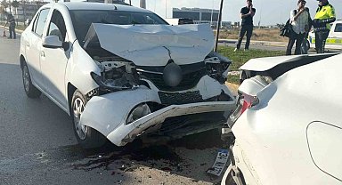 Aksaray'da 4 araçlı zincirleme trafik kazası