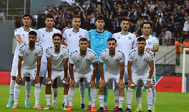 Altay, dış sahada kayıpsız devam ediyor