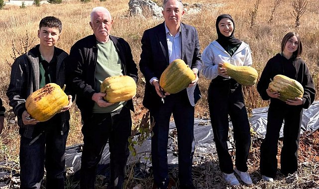 Altıntaş'ta öğrencilerin emeği kabak tatlısı oldu