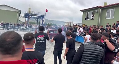 Amasya'da drift gösterisinde yürekler ağızlara geldi