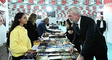 Anadolu'nun en büyük kitap fuarı Kahramanmaraş'ta açıldı