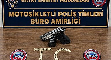 Antakya'da 119 uyuşturucu hap ve kurusıkı tabanca ele geçirildi