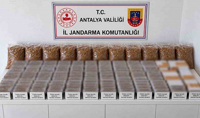 Antalya'da 1 ton kaçak tütün ile 10 bin makaron ele geçirildi