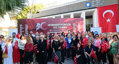 Antalya'da 103 sanatçıdan Cumhuriyet'e özel sergi