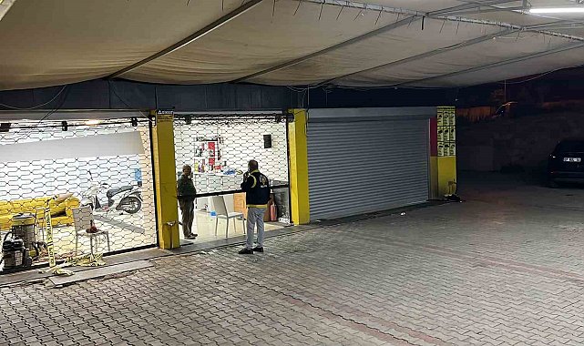 Antalya'da oto yıkamacıda silahlı kavga: 1 ölü, 2 yaralı
