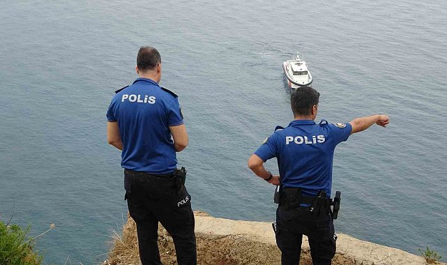Antalya'da "Yardım edin" çığlığı ekipleri alarma geçirdi