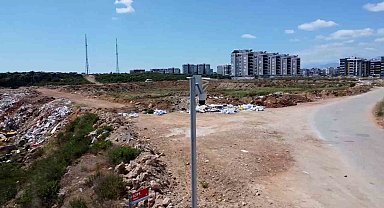 Antalya'da seyir halindeyken yola harç döken beton mikserine 200 bin lira ceza