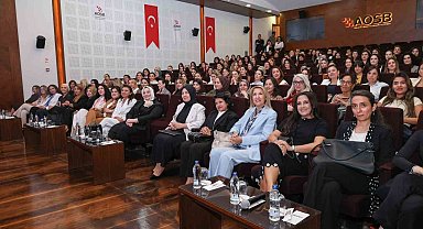 AOSB'de kadın liderliği ve kişisel marka yönetimi konuşuldu