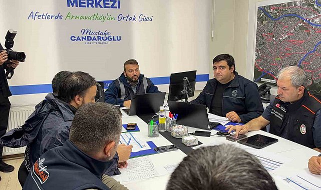 Arnavutköy'de sağanak alarmı: 300 personel ve 80 araçla 724 müdahale