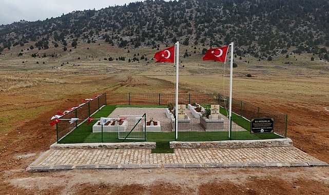 Asırlık mezarlar, şehitlik oldu