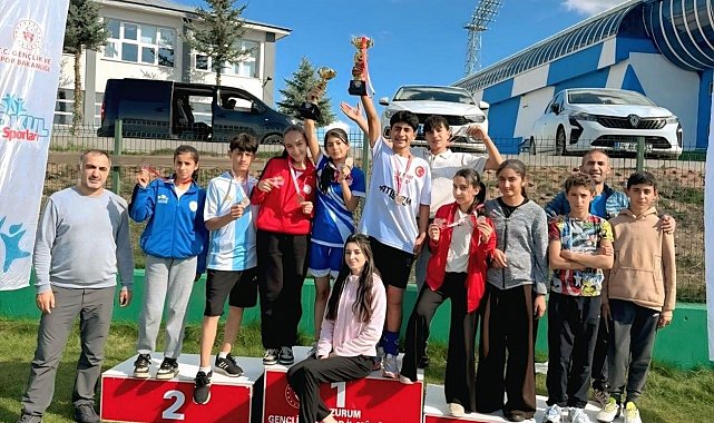 Aşkale YİBO'dan atletizmde kupa ve madalya başarısı