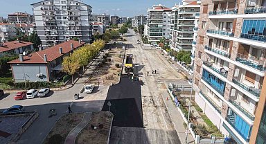 Ataşehir ve Harmandalı'da yollar asfaltlanıyor