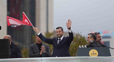 Ataşehir'de 29 Ekim coşkuyla kutlandı: "Ülkemizi Cumhuriyet'e yakışır şekilde ileri taşımaya devam edeceğiz"