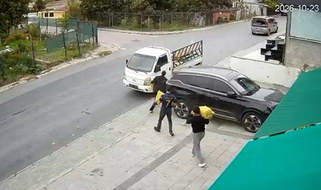 Avcılar'da güpegündüz 200 kiloluk patates hırsızlığı kamerada