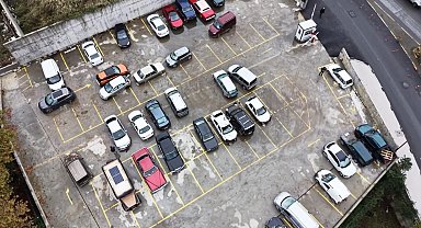 Ayazağa'da selde sürüklenip otoparka çekilen araçlar havadan görüntülendi