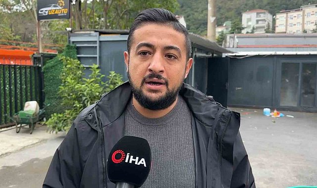 Ayazağa'daki sel felaketinde canını hiçe sayıp suya girdi: Araçta mahsur kalan sürücüyü ön camdan böyle kurtardı