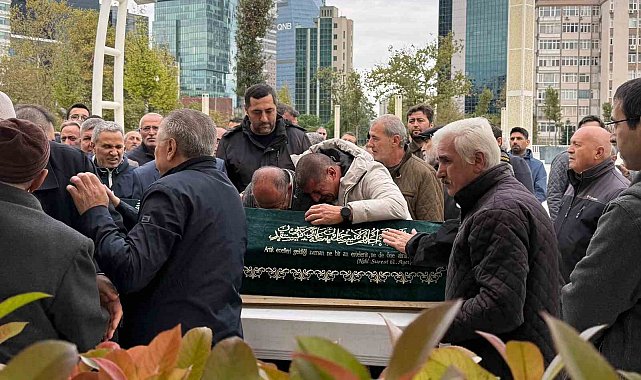 Ayazağa'daki sel felaketinde hayatını kaybeden Turgut Dursun son yolculuğuna uğurlandı