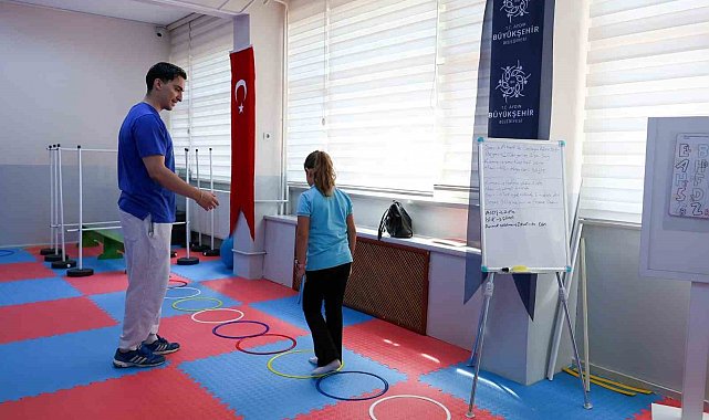 Aydın Büyükşehir Disleksi Merkezi'nde dersler devam ediyor