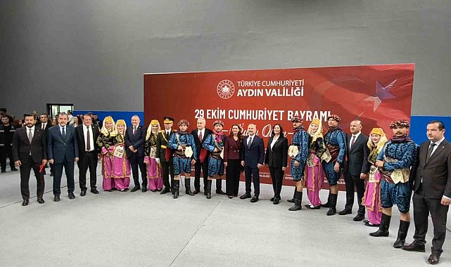 Aydın'da 29 Ekim törenle kutlandı