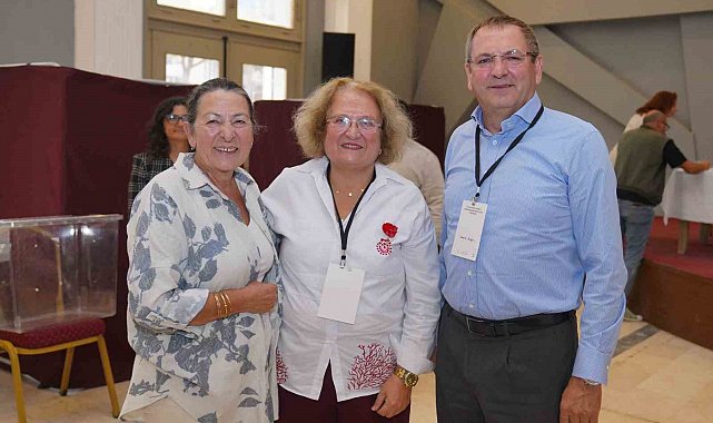 Ayvalık Kent Konseyi'nde Füsun Atay dönemi başladı