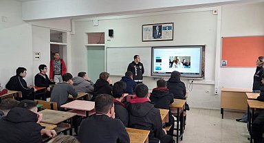 Babaeski'de öğrencilere siber zorbalık ve güvenli internet eğitimi