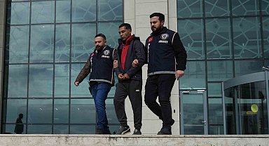Babasını ekmek bıçağıyla öldüren cinayet zanlısı tutuklandı