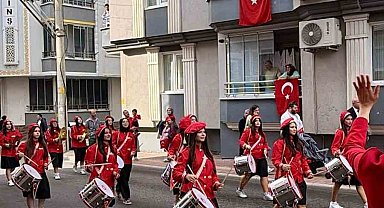 Bafra'da öğrencilerden öğretmenlerine vefa