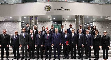 Bakan Bolat: "Türk otomotiv sanayisinin Avrupa Birliği'nin Sanayi Hızlandırma Yasası Taslağı'na dâhil edilmesi için girişimlerimizi sürdüreceğiz"