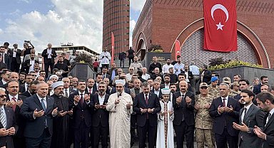 Bakan Çiftçi, Batman'da Kardeşlik Külliyesi Camisi'nin açılışına katıldı