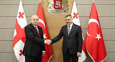 Bakan Çiftçi, Gürcistanlı mevkidaşı ile telefonda görüştü